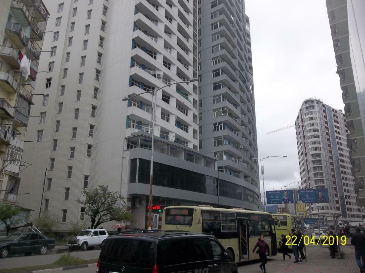Мате Apartment Batumi Exteriör bild
