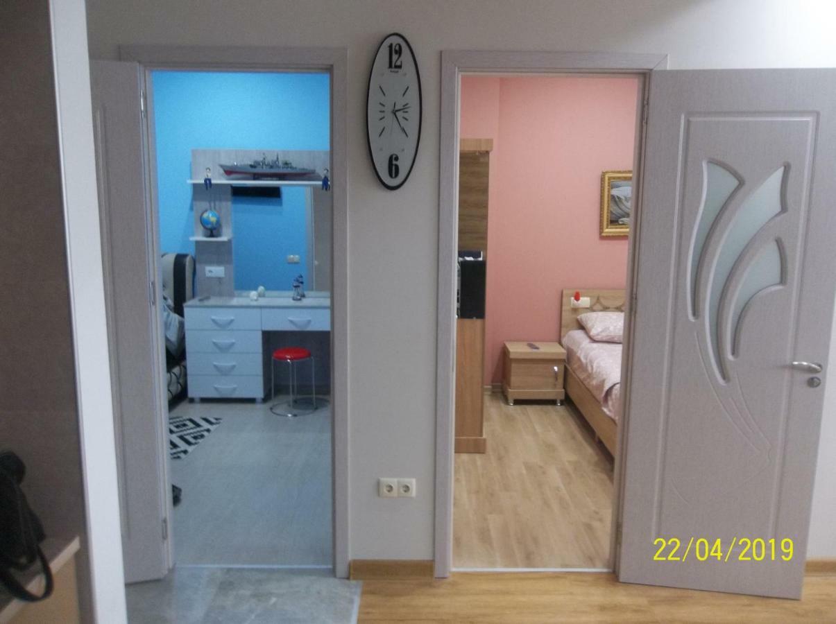 Мате Apartment Batumi Exteriör bild
