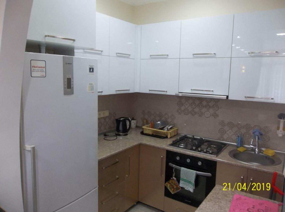 Мате Apartment Batumi Exteriör bild