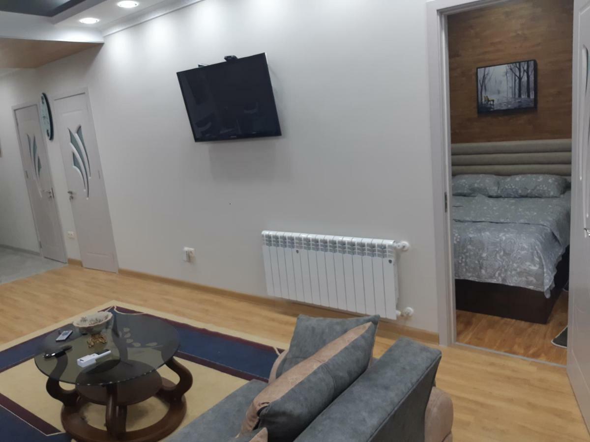 Мате Apartment Batumi Exteriör bild