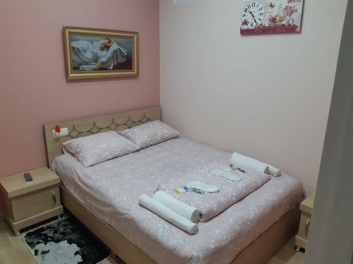 Мате Apartment Batumi Exteriör bild