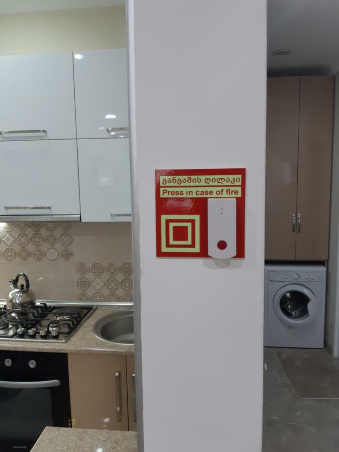 Мате Apartment Batumi Exteriör bild